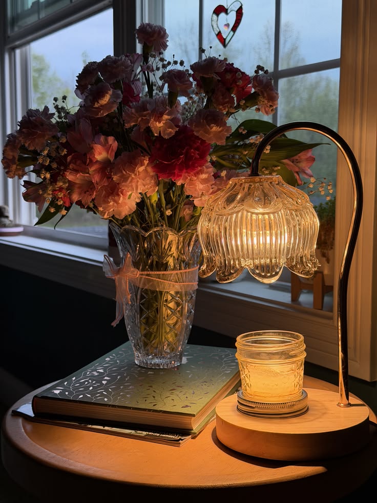 Berry Ember Candle Warmer Lamp